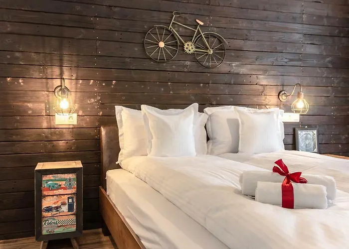 Ares Aparthotel