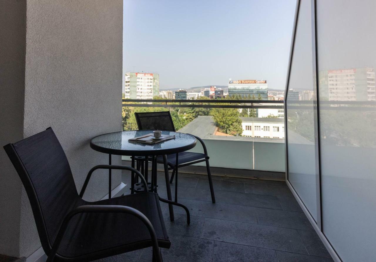 Ares Apartment 3*