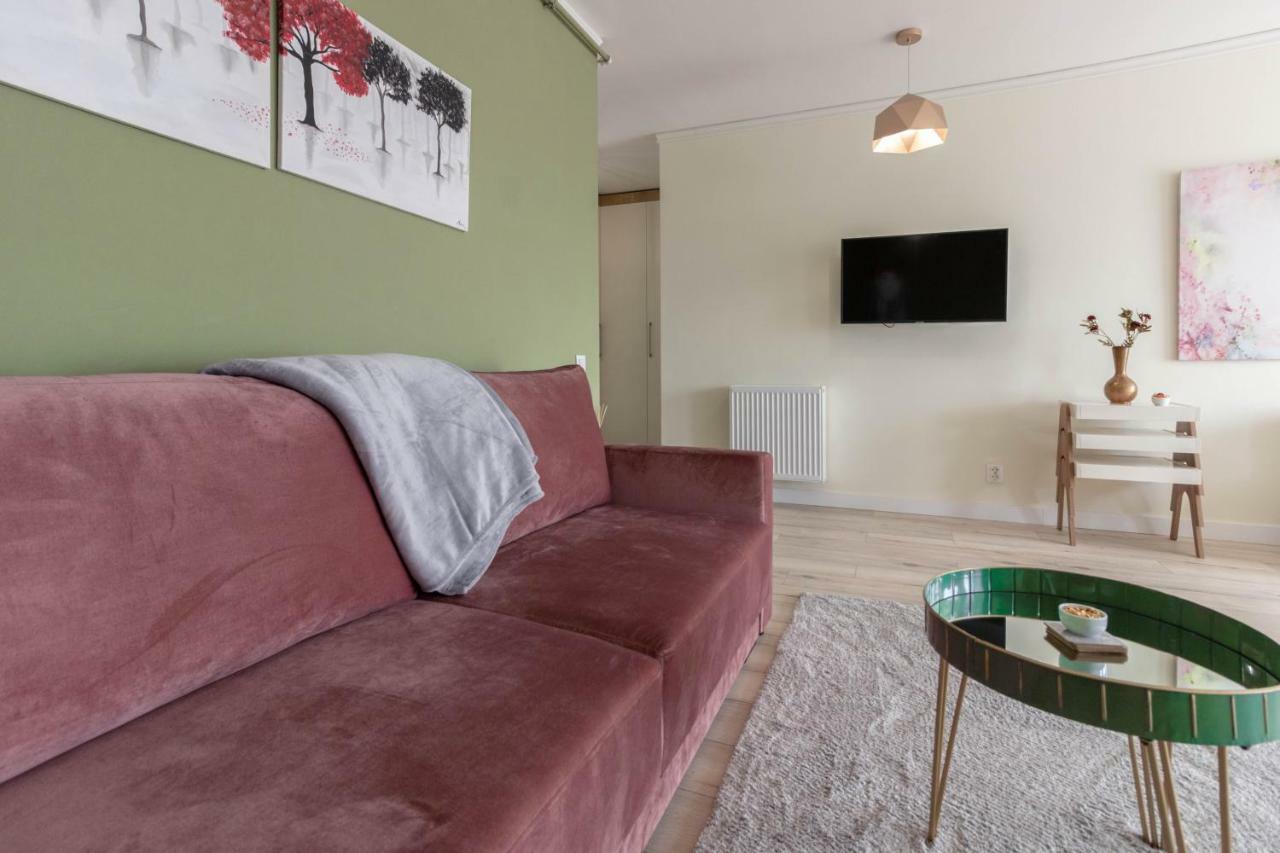 Ares Apartment