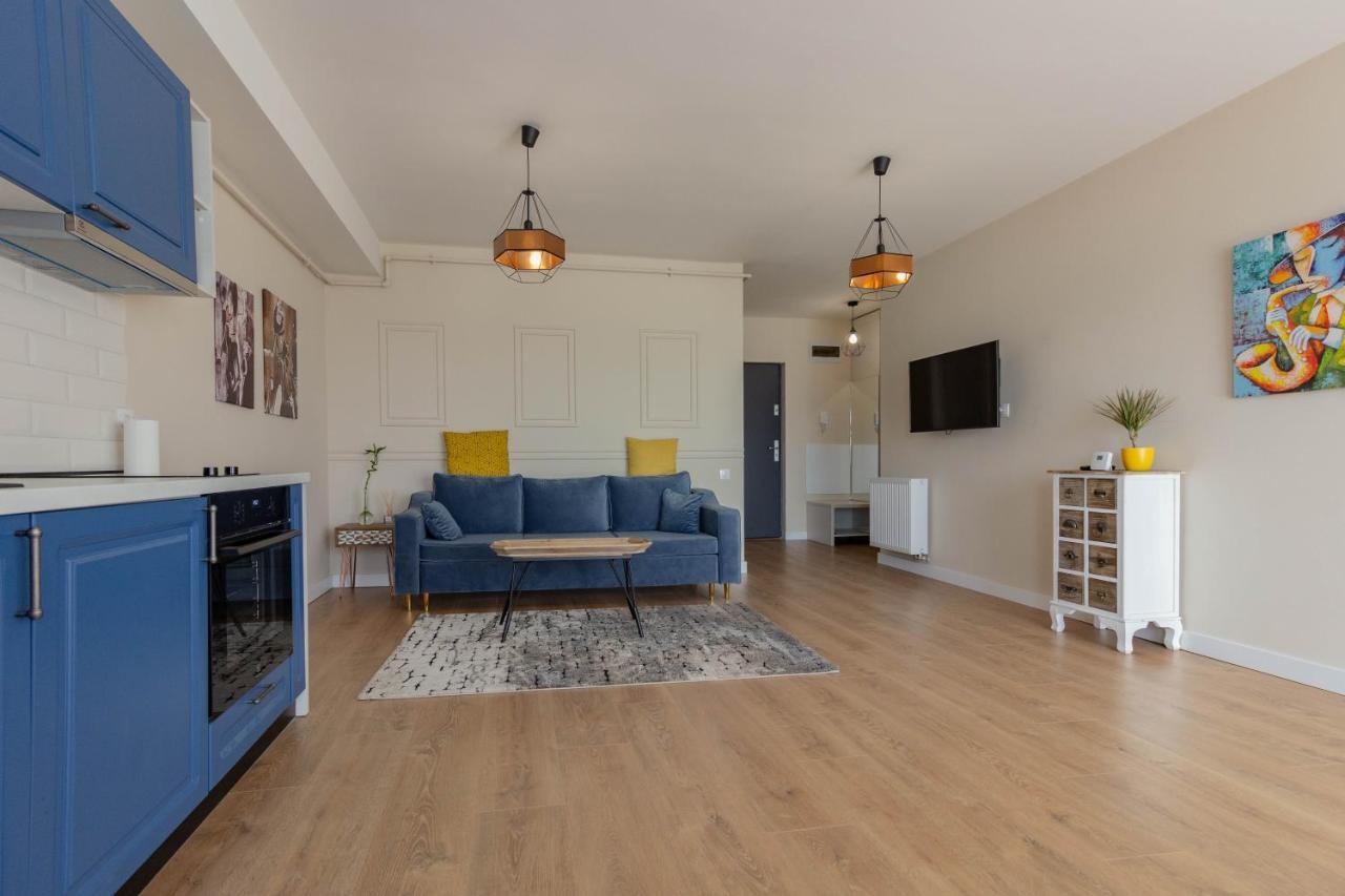 Ares Apartment 3*